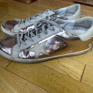 Rose Gold Golden Goose Low-top shoes